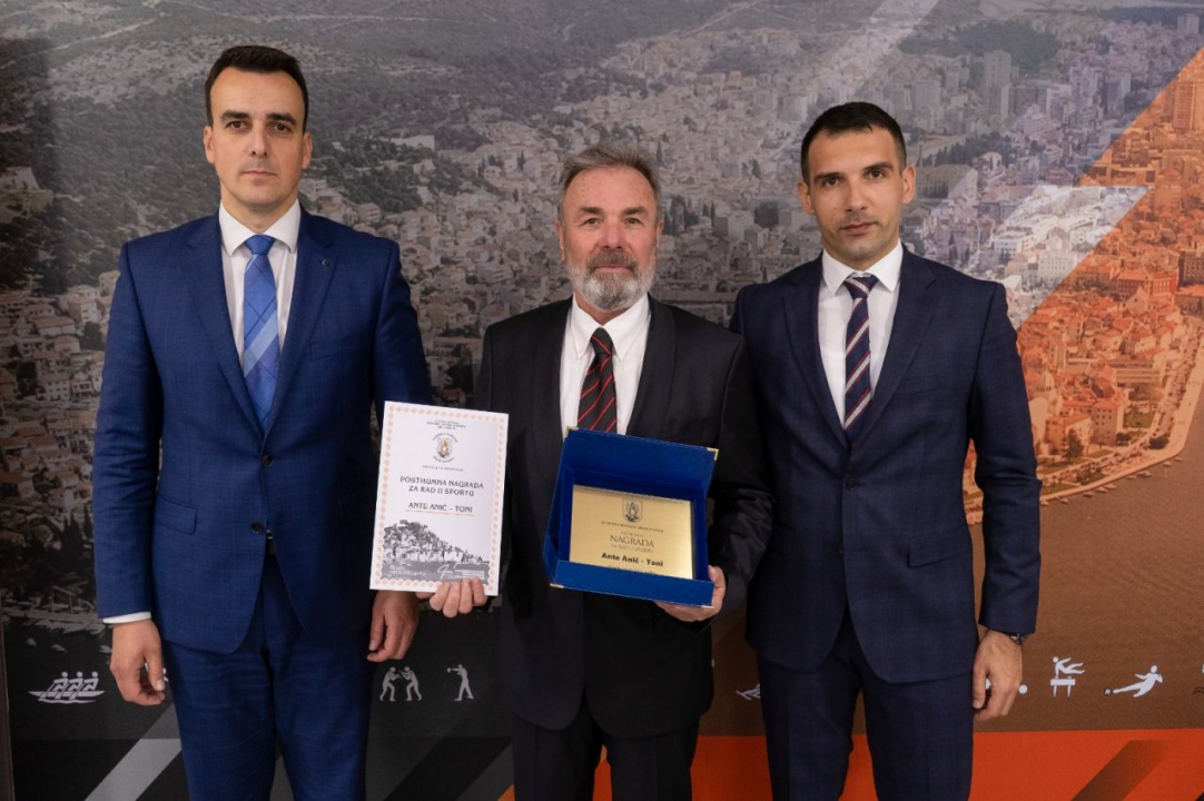 Plivači Kardum i Vukičević najbolji sportaši Šibenika, ekipno slavili nogometaši i košarkašice