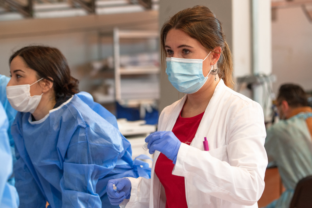 Na Baldekin po svoju dozu ide 480 ljudi: Bivša medicinska sestra Ana Paić prva je cijepljena protiv covida