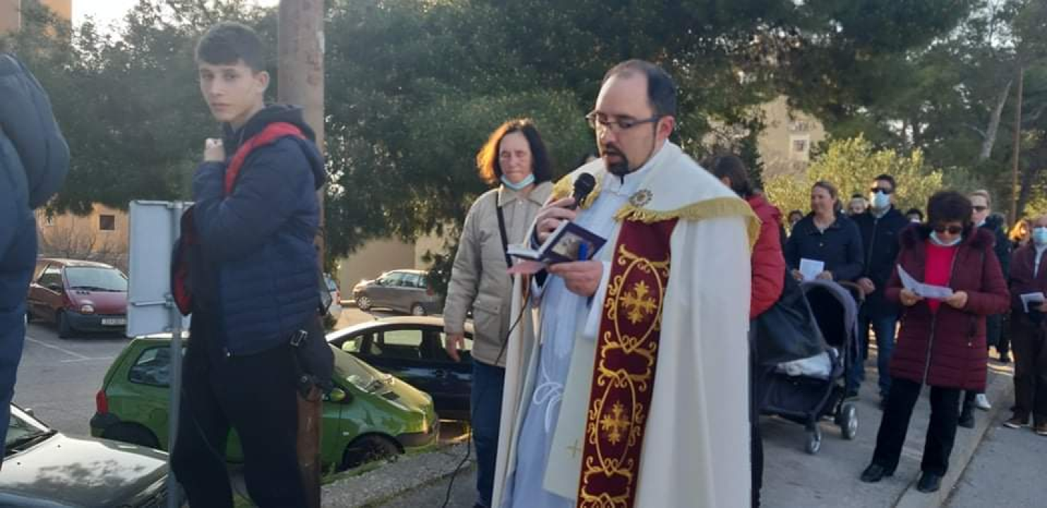 Na Vidicima održan Križni put od crkve sv. Petra do crkve sv. Mare