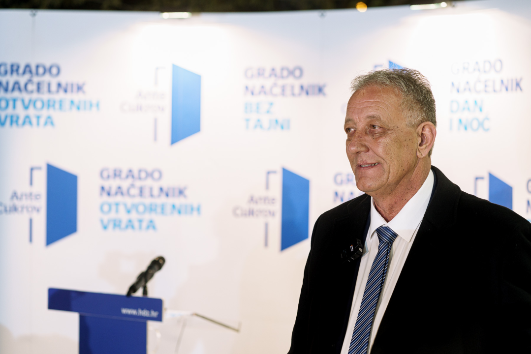 Ante Cukrov (HDZ) održao je presicu točno u ponoć, evo što je time htio poručiti Vodičanima