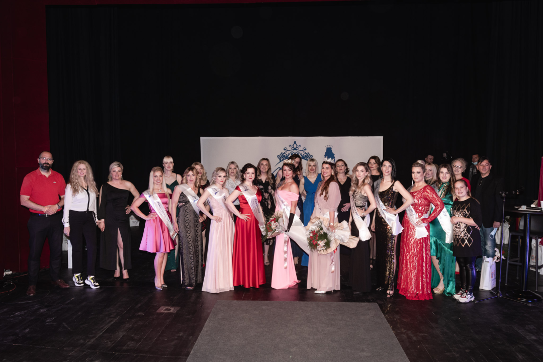 U šibenskom kazalištu održan izbor za najljepšu mamu: Vedrana Halinčić Bakšić i Ljubica Bulić ponijele lente