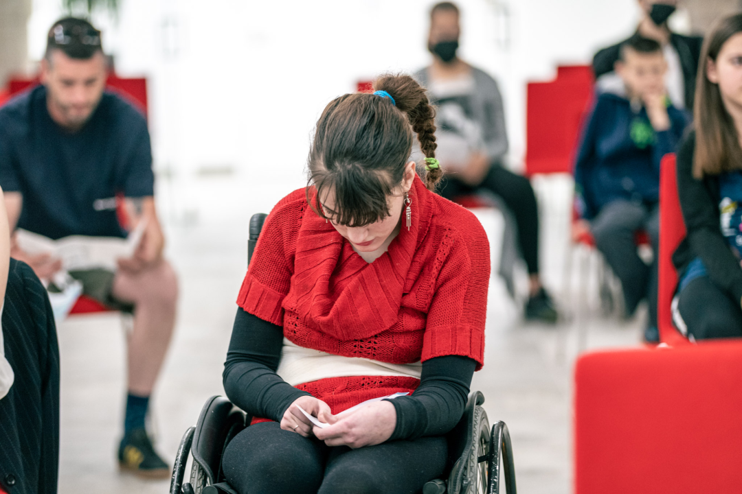 Održano prvo predavanje inkluzivnog vertikalnog plesa u sklopu platforme 'Tamna strana mjeseca'