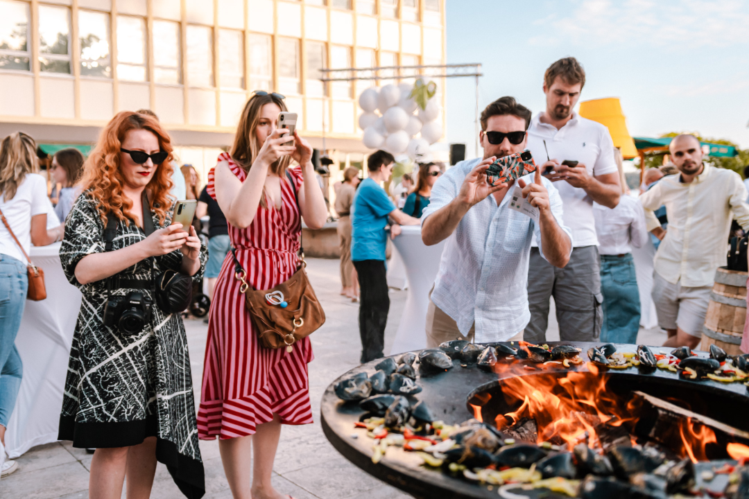 ‘Ako su sinonim Burgundije Chablis i kamenice, zašto sinonim Šibenika ne mogu postati Debit i pidoće’