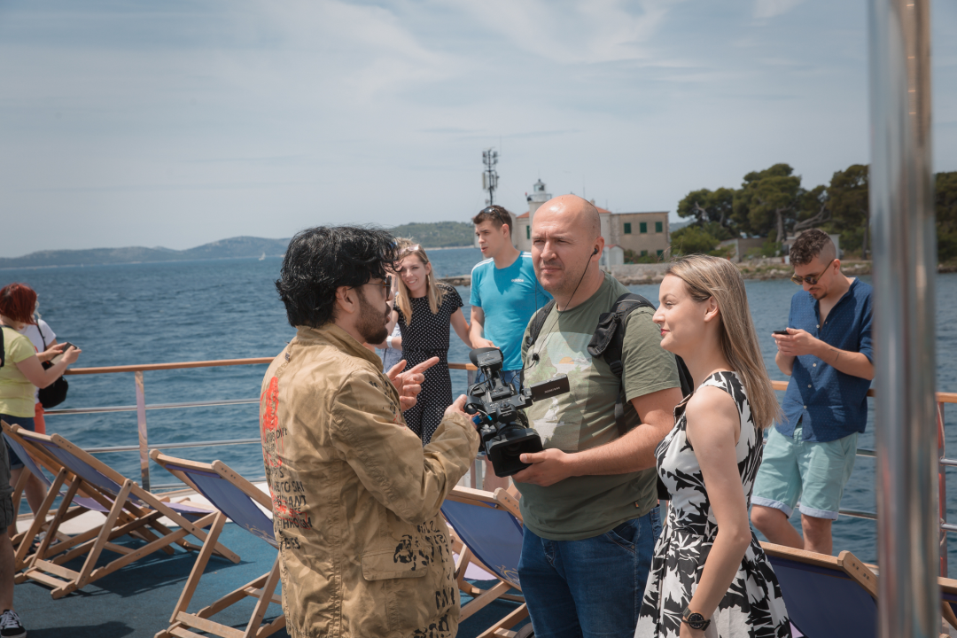 Neda Ukraden promovirala novi album na brodu od Vodica do Šibenika