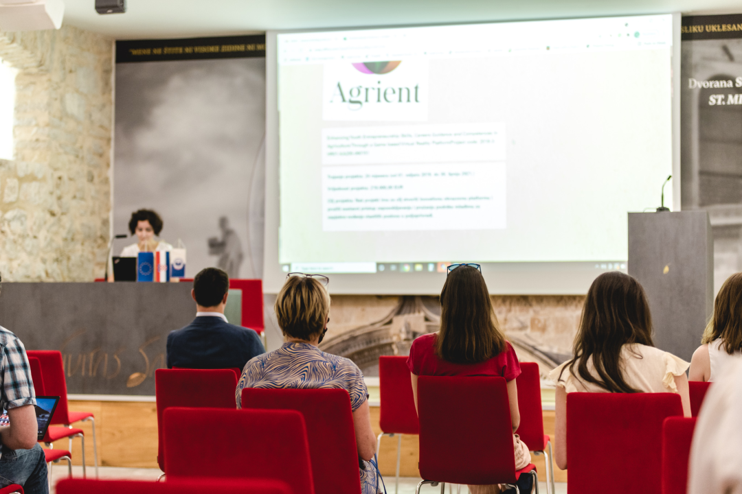 VUŠ predstavio projekt AGRIENT koji inovativnim pristupom mlade približava poljoprivredi