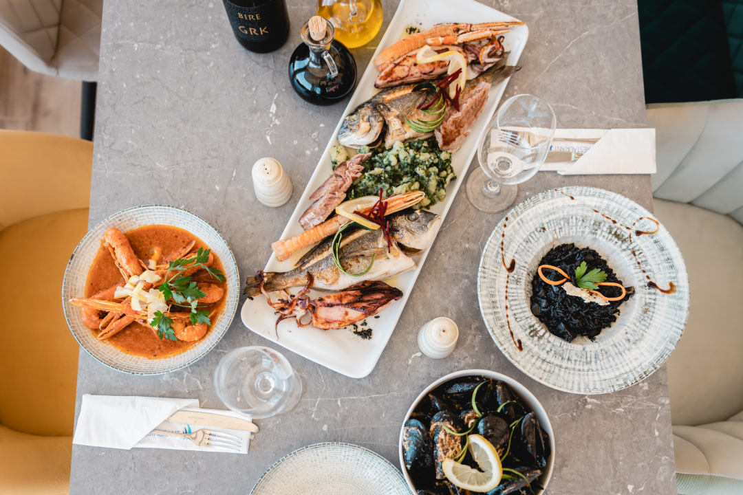 U tribunjskom restoranu Muring uživajte u vrhunskoj spizi uz pogled na staro mjesto! 