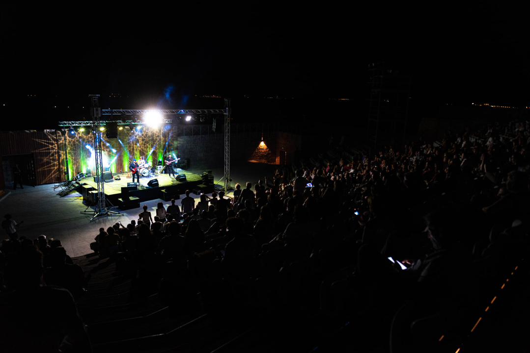 Vlatko Stefanovski i V3 Trio uljepšali toplu ljetnu noć na tvrđavi sv. Mihovila