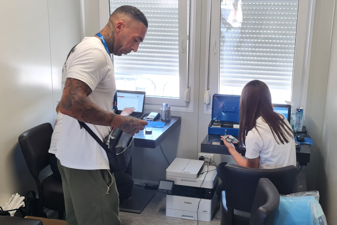 Stigli Britanci, popričali smo s osnivačem Gardena i partijanerima iz Londona: 'Jedva smo čekali ovaj odmor'  