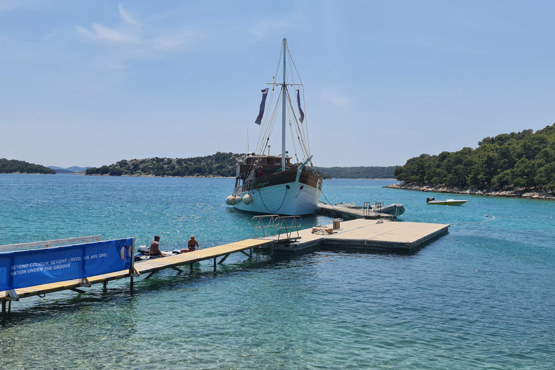 Stigli Britanci, popričali smo s osnivačem Gardena i partijanerima iz Londona: 'Jedva smo čekali ovaj odmor'  