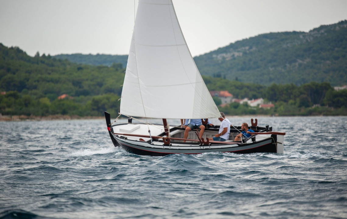 Pogledajte spektakularne kadrove zlarinske regate na latinsko jedro