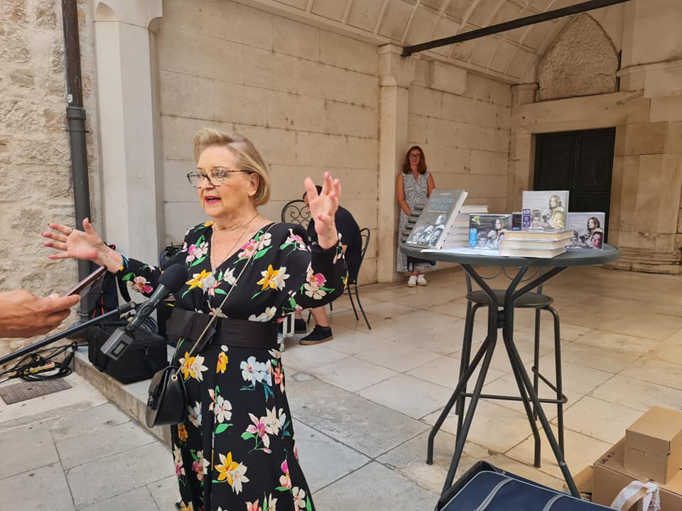  'Knjiga o Gabi': 'Predložak za mjuzikl i za film, ženska emocija i kronika vremena napisana s ljubavlju i strašću'