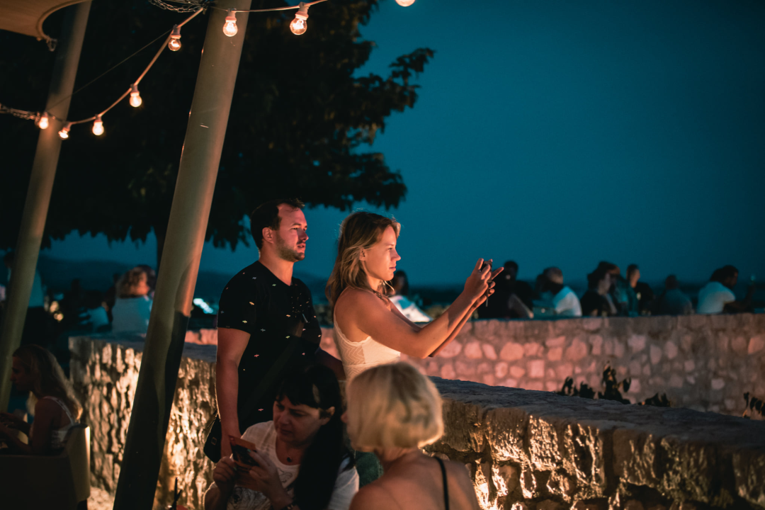 Na Baroneu se sinoć slušala opera pod zvijezdama, evo dijela atmosfere 