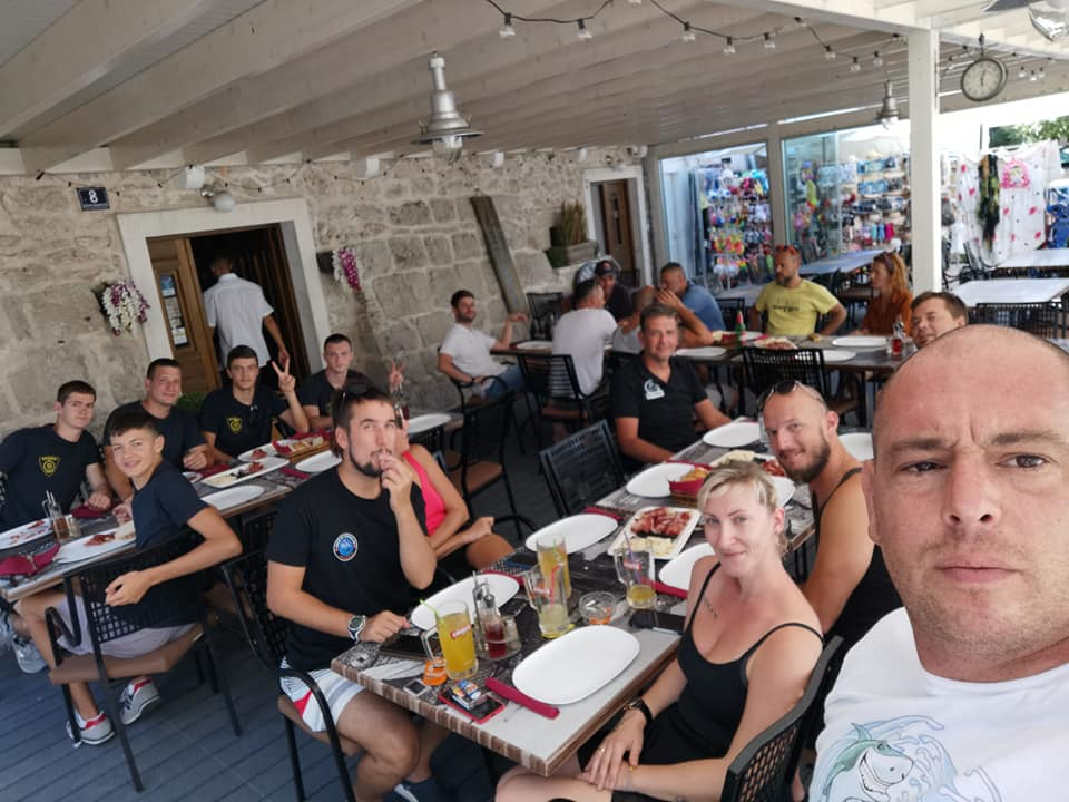 Volonteri izvadili hrpe smeća iz mora u Pirovcu: Morski konjic posebno je obradovao ronioce