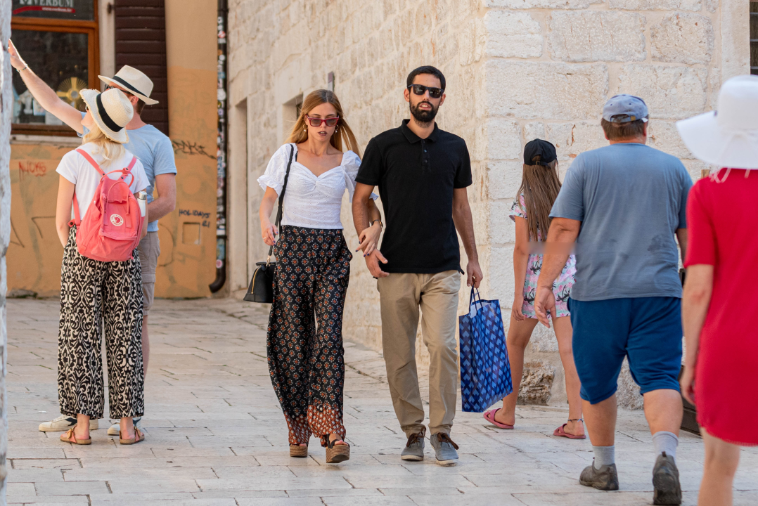 Stajliš Šibenčanke i ovog tjedna ukrale sve poglede u centru grada