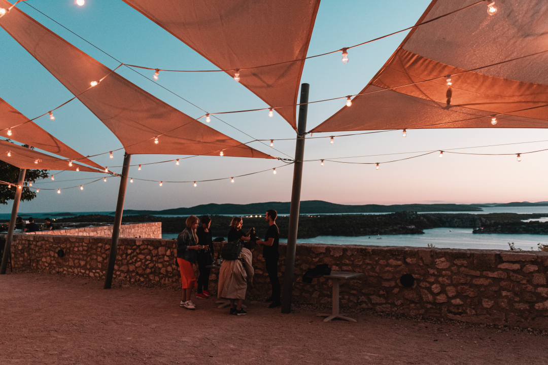 Završile ljetne filmske večeri na Baroneu: Domaći film Murina napunio gledalište do zadnjeg mjesta