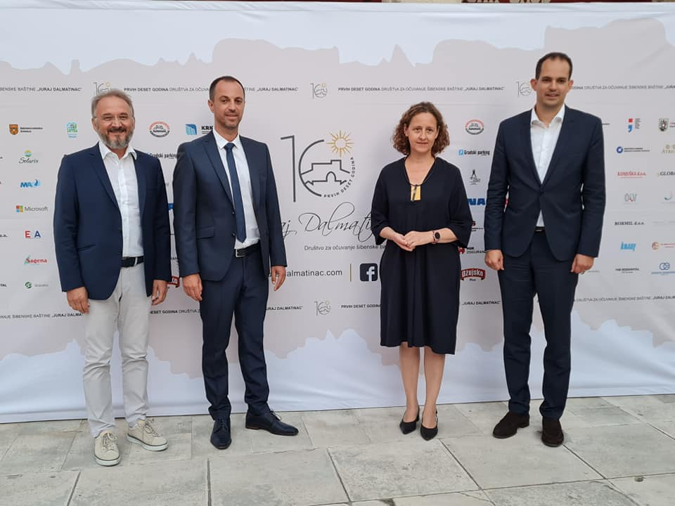 Fešta pred katedralom za deseti rođendan Društva Juraj Dalmatinac: 'Nećemo stati na ovom, jačat ćemo i rasti'