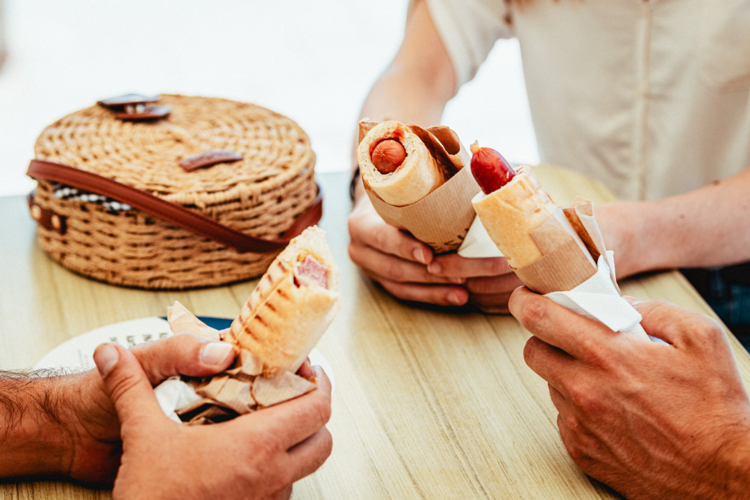 Gastro hit babljeg ljeta: Probali smo hot dogove s pumpe na rivi  