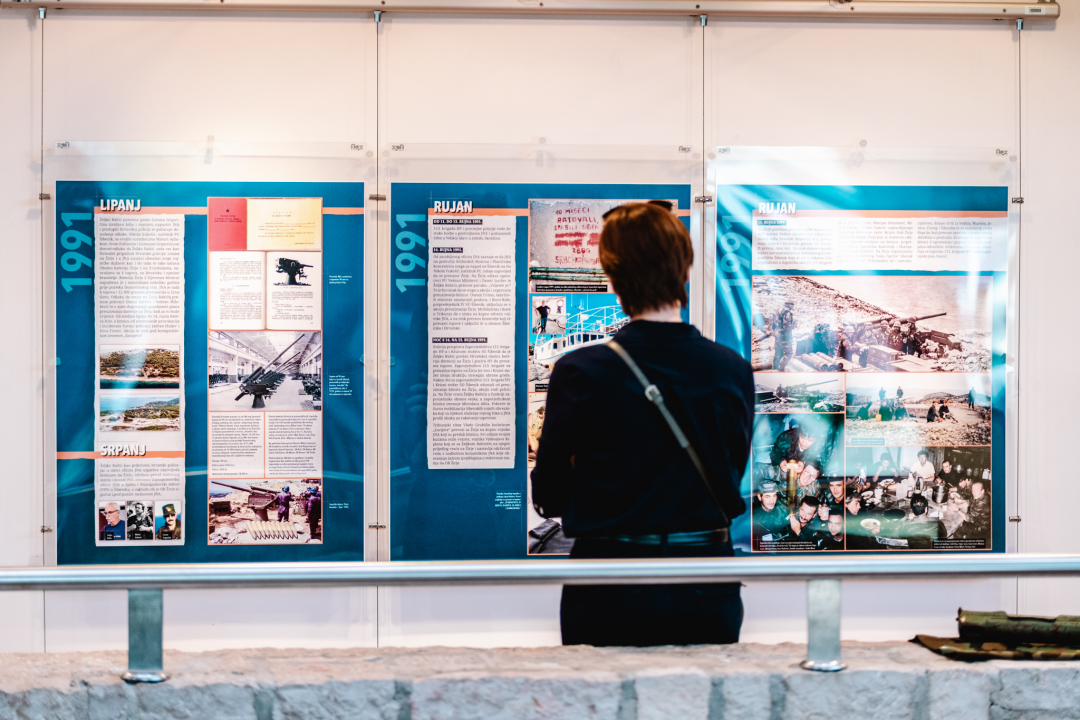 ‘Na braniku sjećanja’ Marine Jurković će vas rasplakati i nasmijati u isto vrijeme: Donosi 50 ratnih priča ljudi koje poznajete