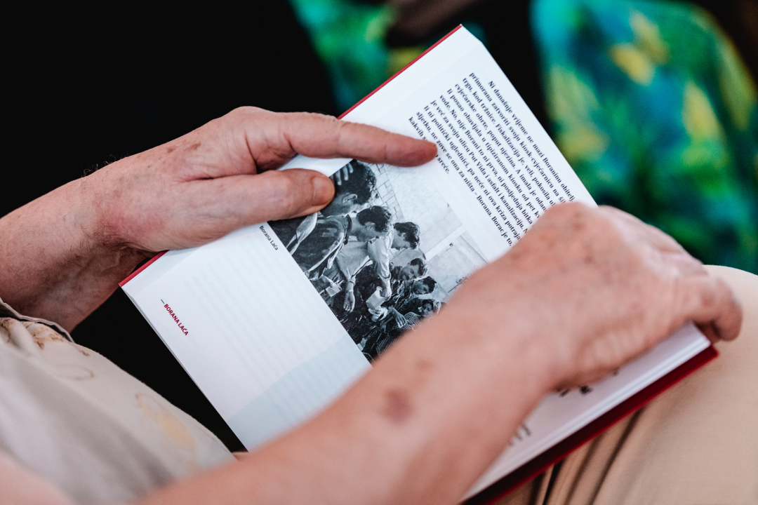 ‘Na braniku sjećanja’ Marine Jurković će vas rasplakati i nasmijati u isto vrijeme: Donosi 50 ratnih priča ljudi koje poznajete