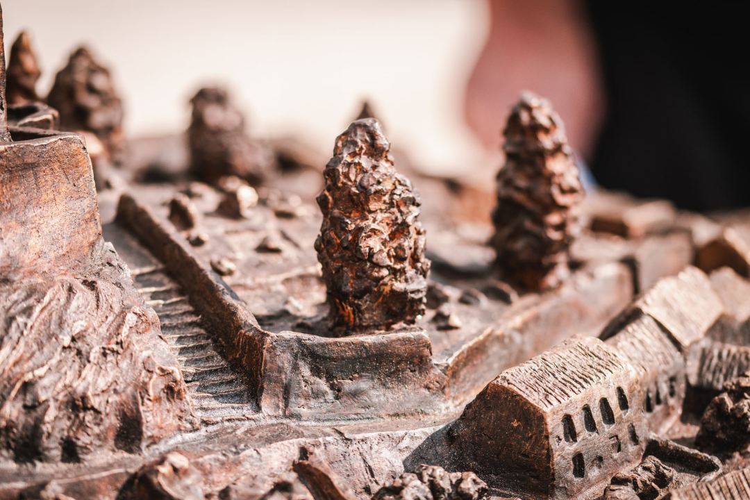 Nakon svečanog otkrivanja, uslijedilo je detaljno proučavanje: 'Dobro je to napravljeno, ali ovakva stvar treba na Poljanu' 