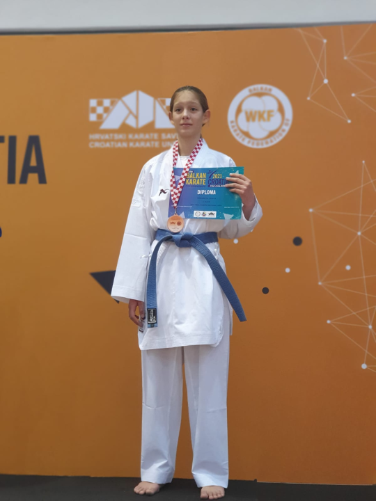 Uspjeh članice Karate kluba Šibenik 1066: Bronca zlatnog sjaja za Maru Mileta na Prvenstvu Balkana 
