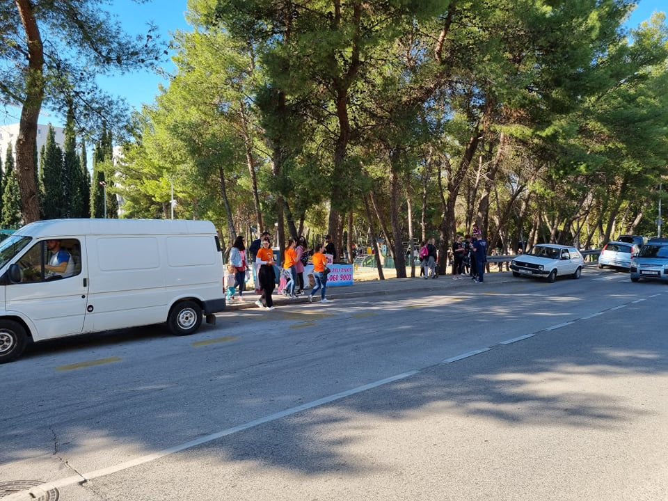 Sport, glazba, druženje, ručak: U Rasadniku cijeli dan traje akcija za malu Kiaru, evo kako je to izgledalo jutros 