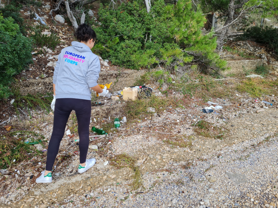 Nedjelju provedite s volonterima u Minerskoj: Kreće akcije sadnje mladih stabala