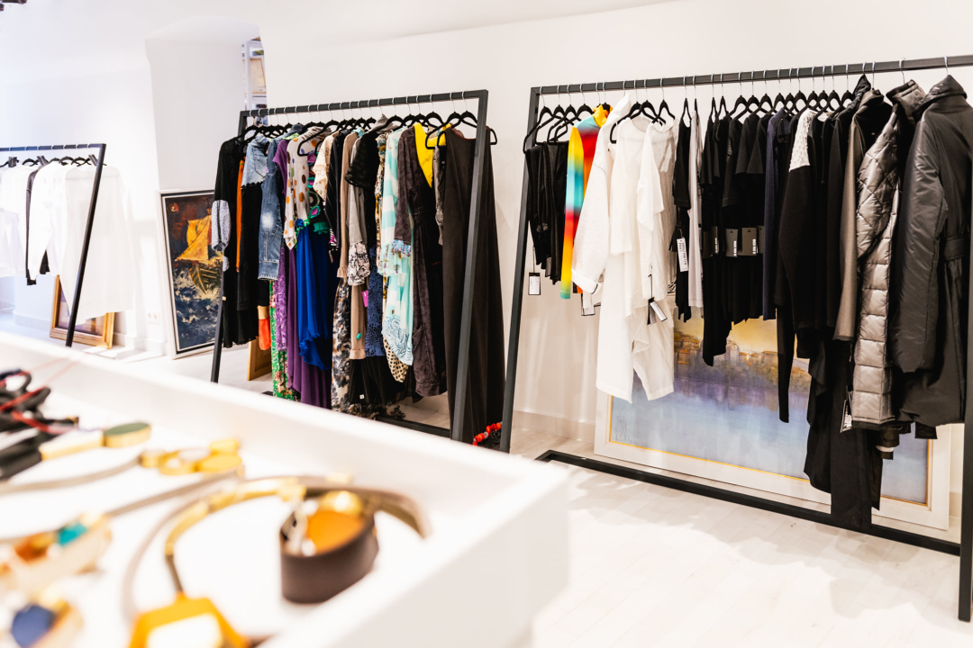 Crni petak u Galeriji Juraj Dalmatinac donosi popuste od 20 posto i posebnu akciju na Berbera i Stipicu!