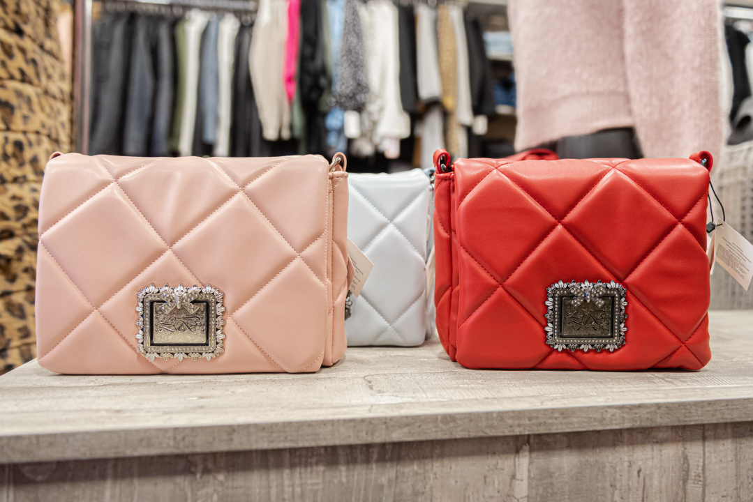 Omiljene torbice My Lovely Bag pronađite u butiku Cecily! 