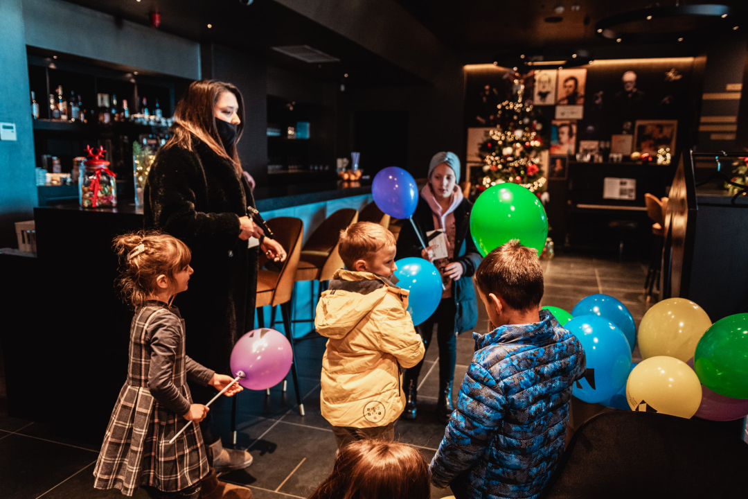 Tko je danas Robin Hood? Predstava u Arsenu razveselila mlade Šibenčane