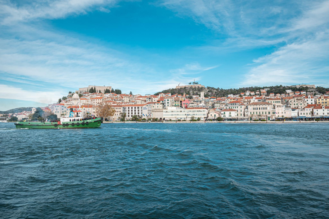 Sindikat pomoraca polaganjem vijenca u more obilježio dan svetog Nikole 