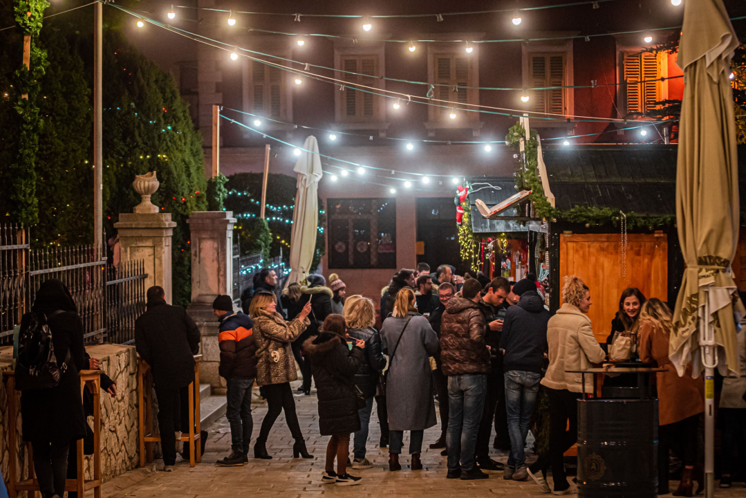 Odlični Bagatini pop, rock, soul, blues, funk &amp; jazz hitovima rasplesali cijeli Parkić