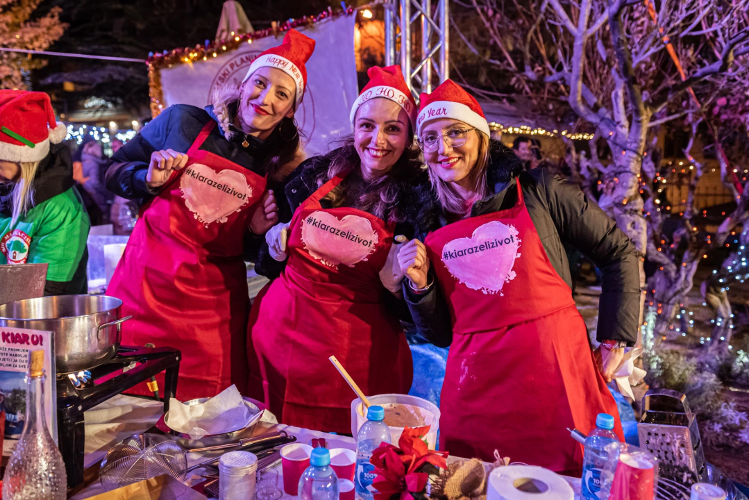 'Grandece od cukra', predvođene popularnom Duki, ispekle najbolje fritule na Frituladi u đardinu 