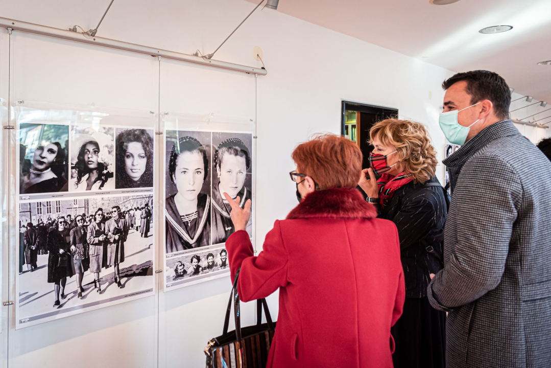 Otvorena izložba fotografija 'Lijepa, ljepša... Šibenčanka' novinara Stanka Ferića: 'Žene su ogledalo duše Šibenika' 