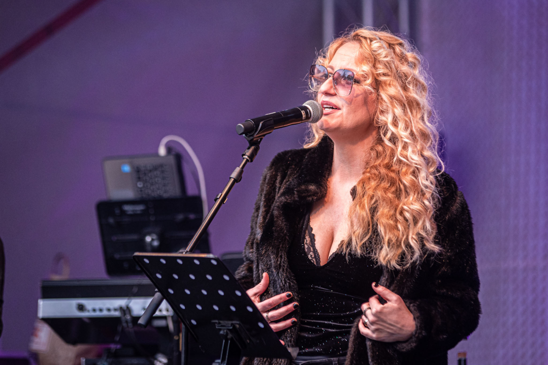 Vratilo se staro normalno na Adventuru: Fenixi, Badnjak, đardin, točno u podne