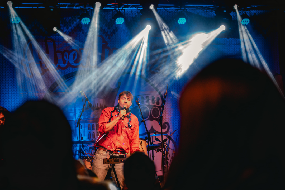 Svemirko i PARK kontra atmosferskih neprilika: U đardinu je sinoć bilo ludilo, pogledajte atmosferu  