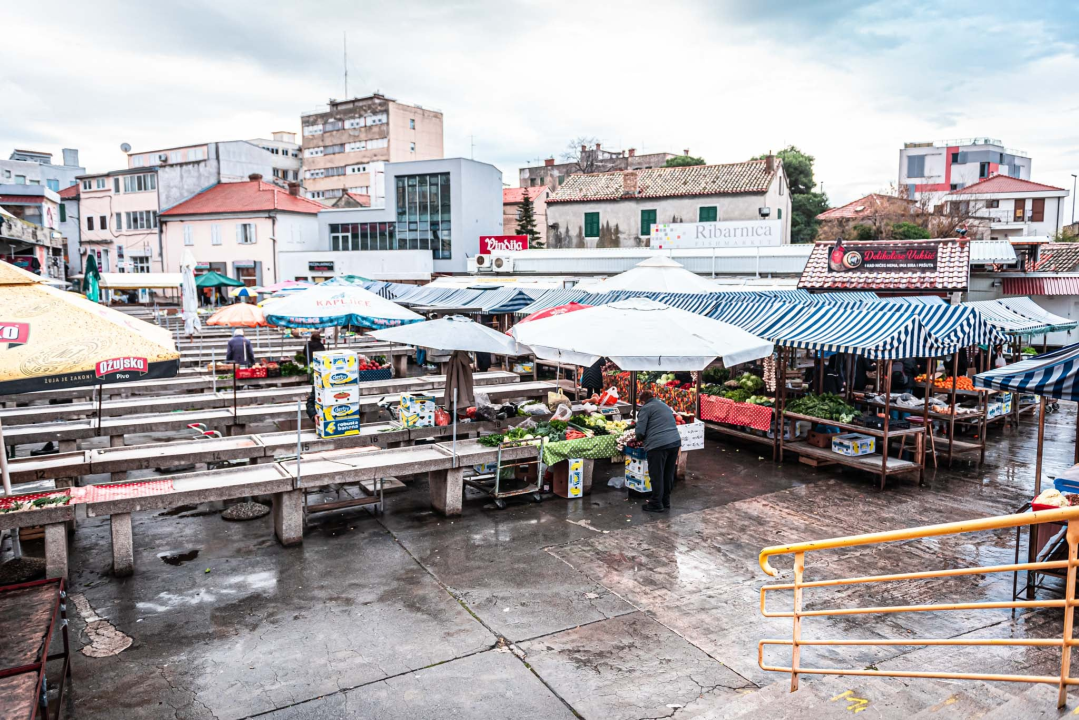 Na Badnji dan i nije neka ponuda na peškariji, Šibenčani su se za ove blagane izgleda pripremili ranije 
