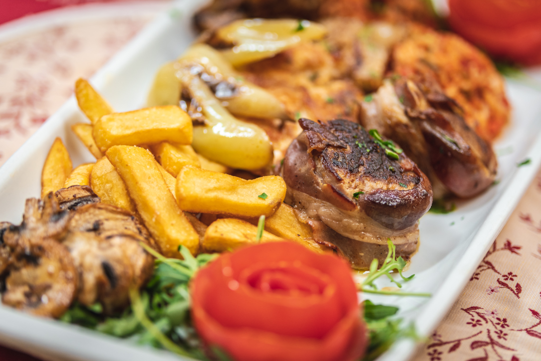 U Antinom guštu guštajte u slasnim jelima ispod peke ili s ražnja!  