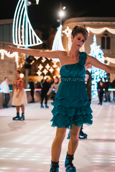 Modna bajka na Vitićevom moru: Šibenčanke klizale u vintage raskošnim haljinama!