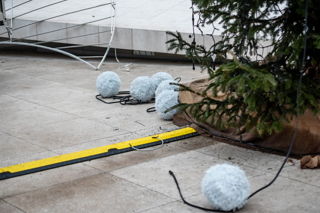 Odlazi jelka s Poljane, vraćamo se na neblagdanske postavke