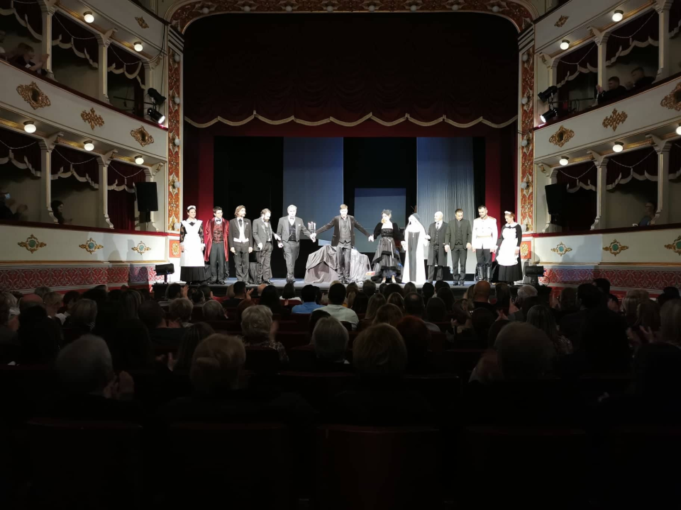 Šibensko kazalište proslavilo 152. rođendan: Zagrebačka 'Gavella'  s ‘Glembajevima’ oduševila publiku