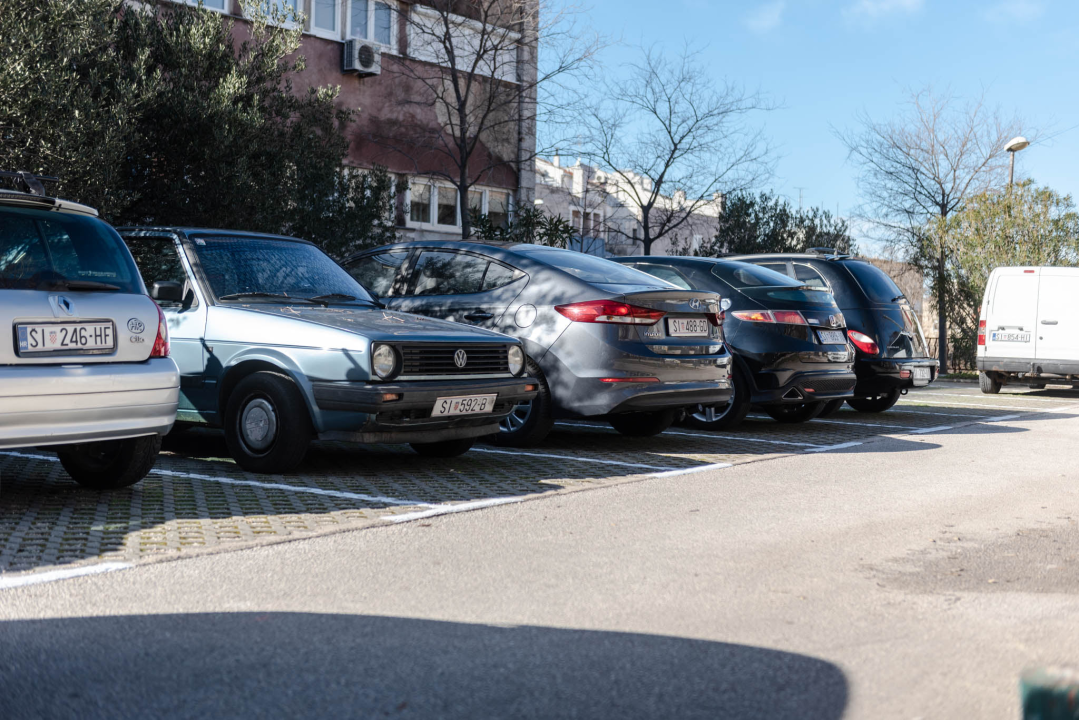 'Dođete u 10 navečer i nemate gdje stati': Hoće li naplata parkinga na Baldekinu stvarno riješiti problem tamošnjih stanara?
