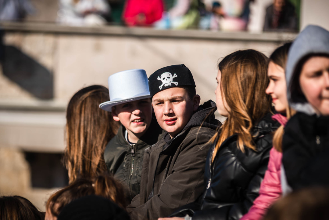 Bake opet napravile ludilo uz ‘Masturbatore s Murtera’, ‘Benkovački sajam’, liječnike i janjetinu