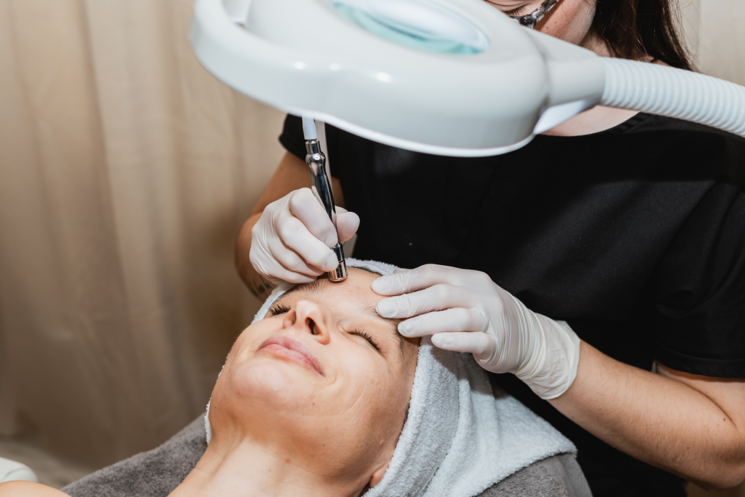 Oblikujte svoje tijelo uz akcijske pakete tretmana Love yourself studija! 