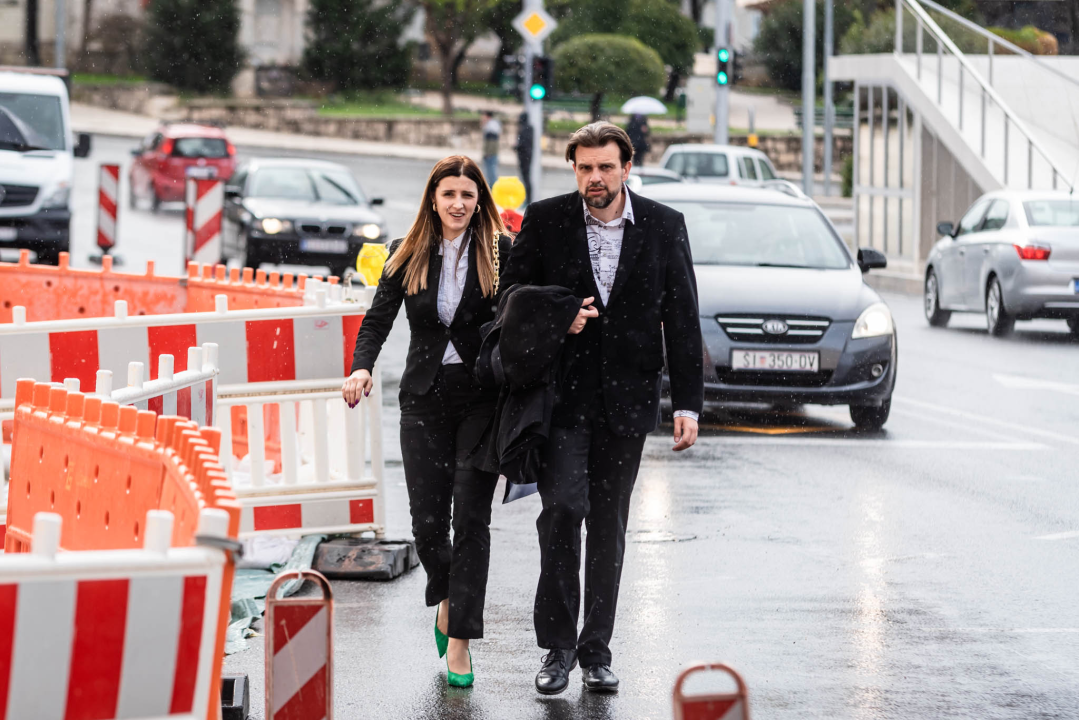 Modno osviještene sugrađanke u điru po gradu otkrit će vam boju sezone! 