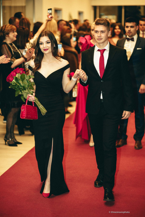 Učenici Medicinske škole u večeri koju će pamtiti do kraja života (1. dio)