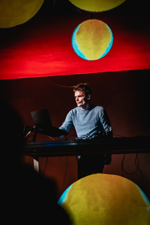 Sono Koloro u Arsenu: Dvostruki život i sofisticirani podražaji