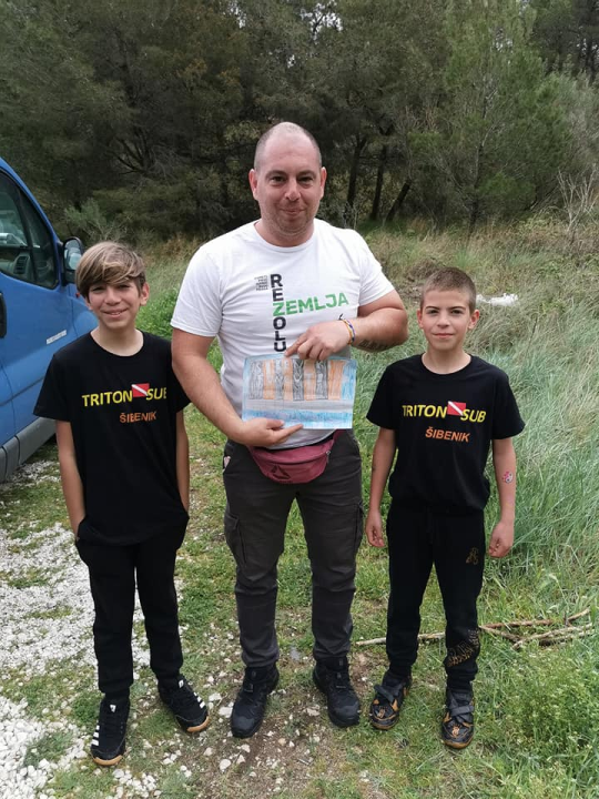 Očišćena Dumboka: Tridesetak ljudi prikupilo 70 vreća smeća i dvadesetak automobilskih guma