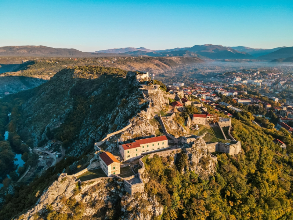 Na Kninskoj tvrđavi Praznik rada slave dan ranije: Posjetitelje očekuju srdele, storytelling ture i vrijedne nagrade!