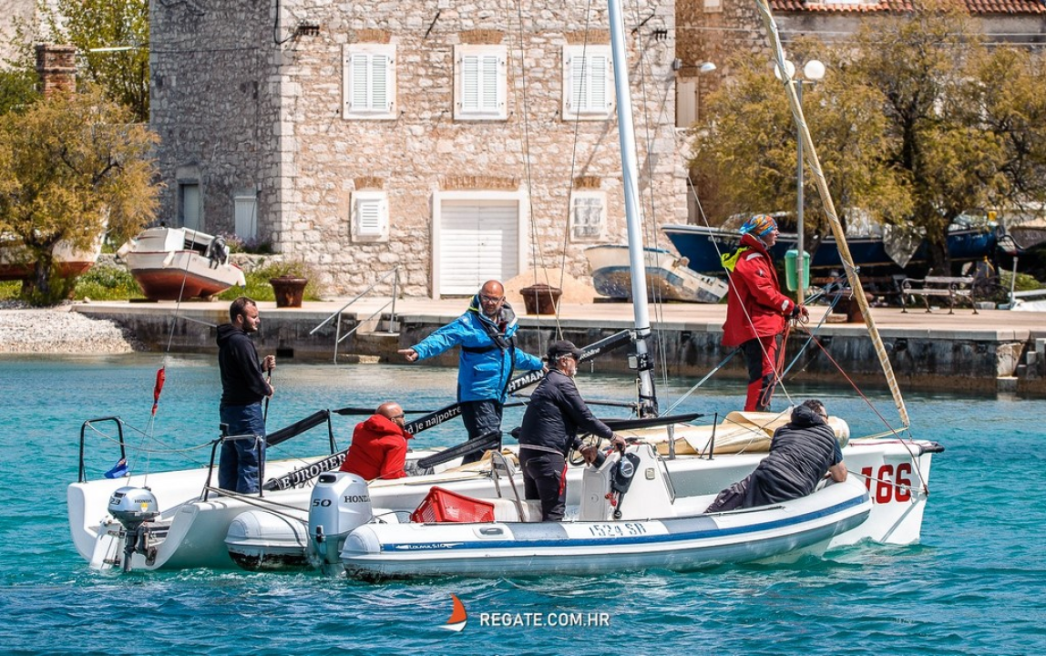 18. Zlarinska regata krstaša: Ukupni pobjednik je posada Gringo 3 iz Zadra